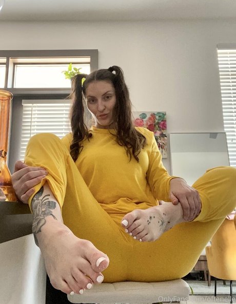 OftenElle porn model image