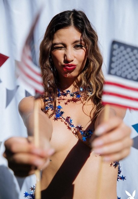 Dominique Lobito naked star pictures