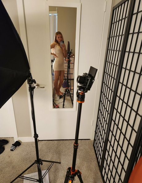 Mandy Madison model pretty images