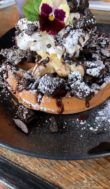 Edwina Carla Isaacs beautiful star photo