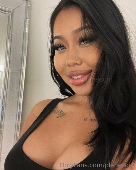 petite slut onlyfans exclusive picture