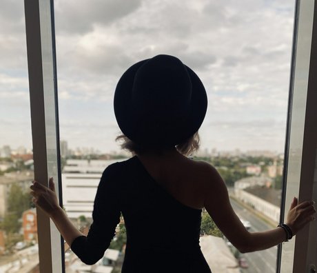 busya18plus beautiful actress pictures