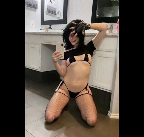 Its Not Dat Srs nude pornstar pics