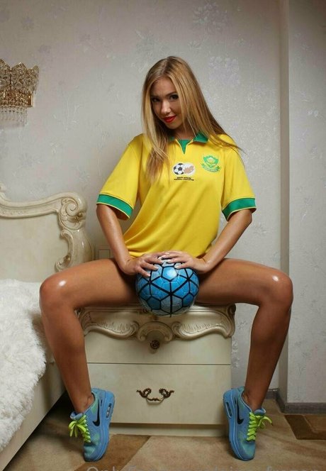 Gina Frozen sex actress galleries