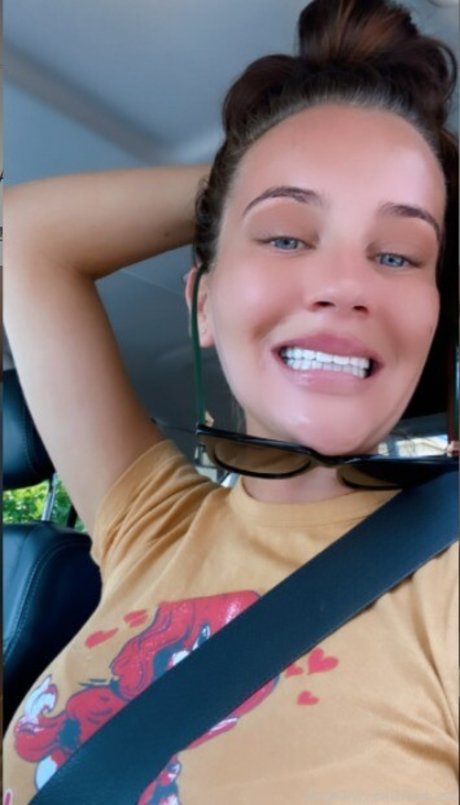 Ines Basic_ sex star images