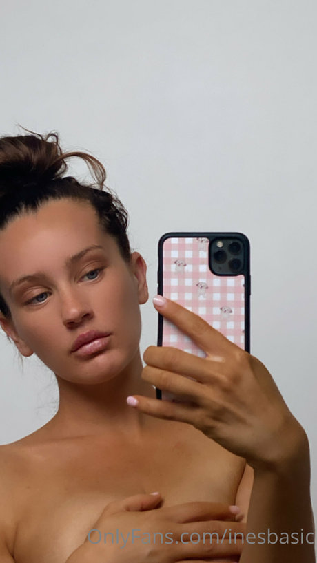 Ines Basic_ star hd pictures