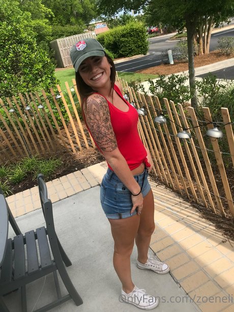 zoeneli model best img