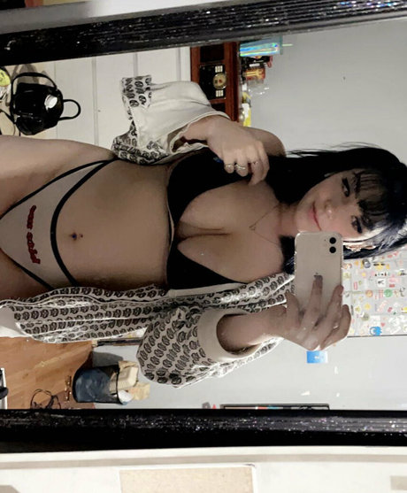 crystallhub model perfect image