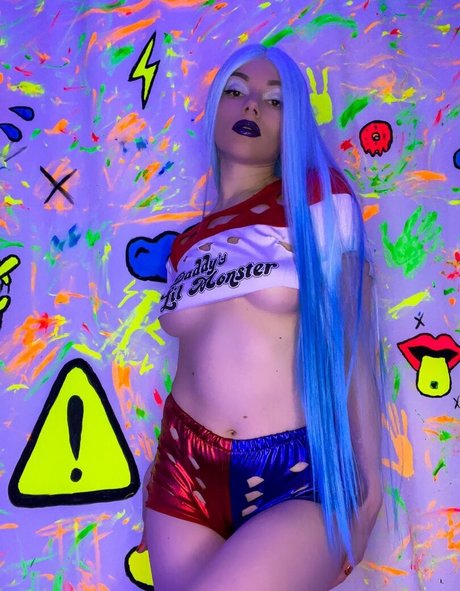 Nutellows naked actress img