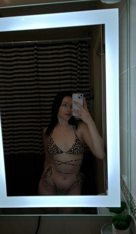 Nutellows nudes star archive