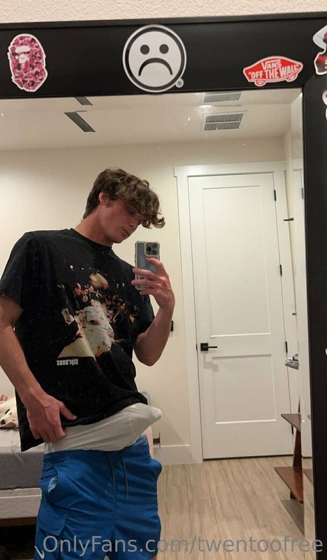 twentoofree top star image