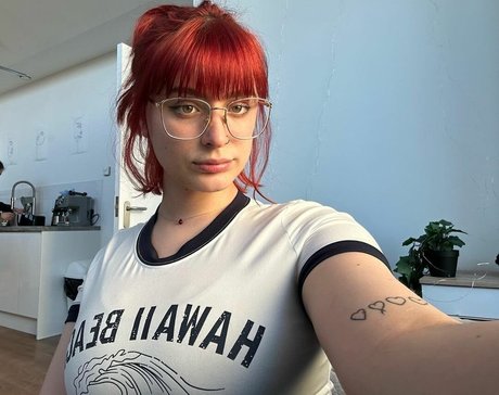 Charlotte Stocks top actress pictures