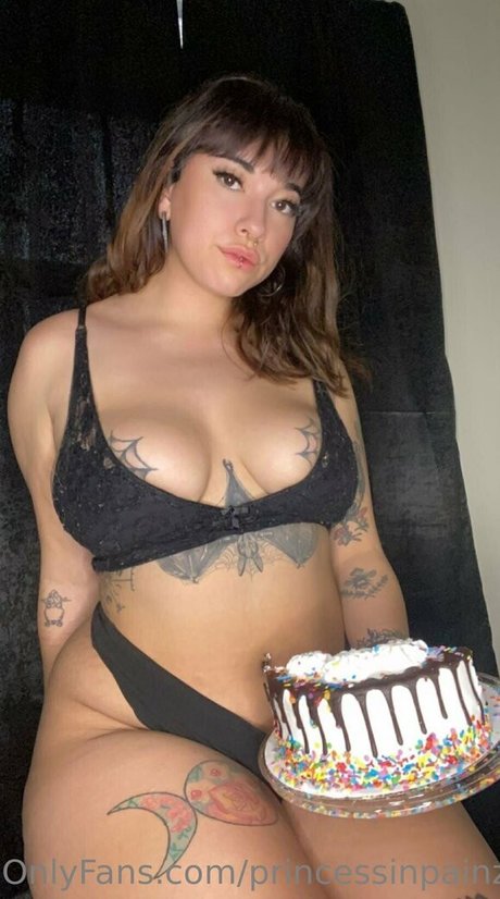 princessinpainz nudes model images