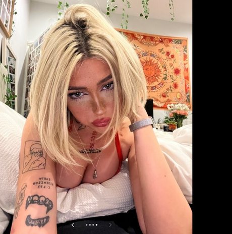 sashastevenx naked model photos