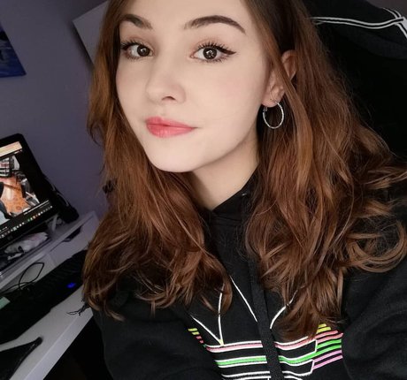 Lunateac beautiful actress pictures