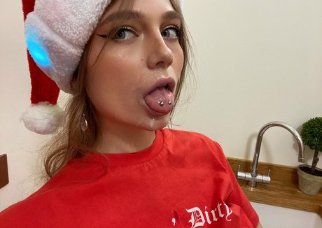 Alex Clark free model archive