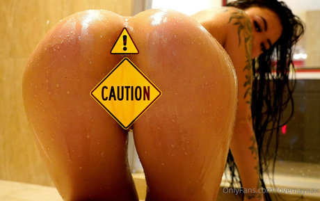 lovemayaax sexy actress picture