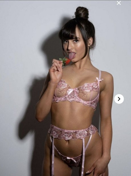 Mayakitty high quality model pictures