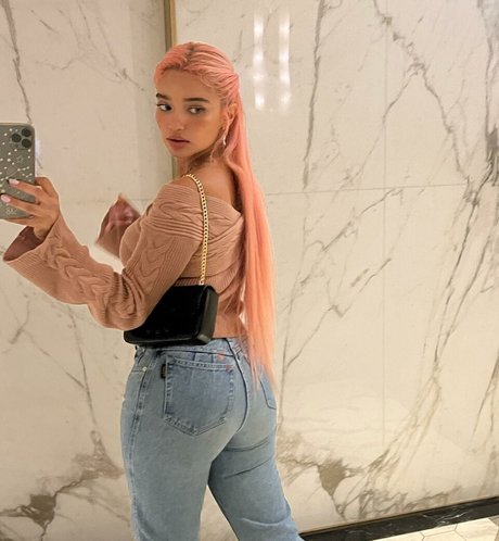 Pasabist nice actress photo