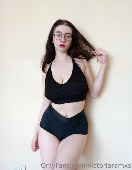 emilyforyouuu sexy star photo