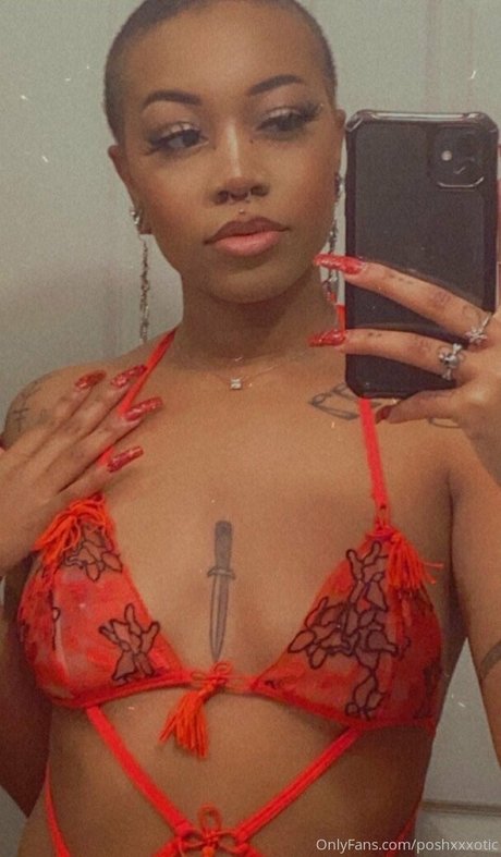 chanelmcqueen exclusive star galleries