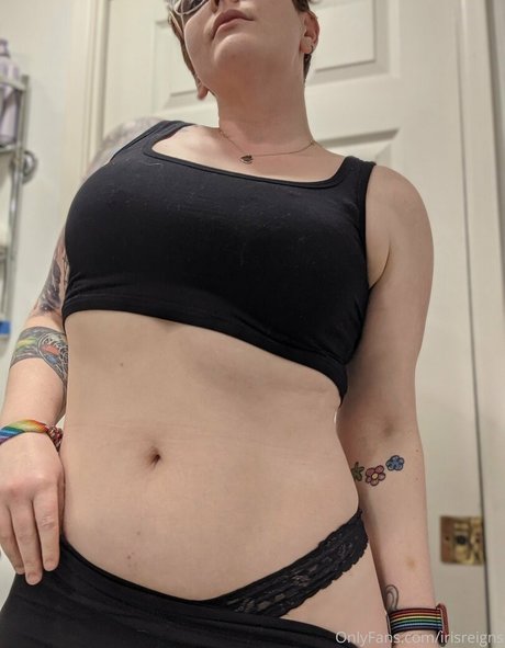 irisreigns nudes pornstar photo