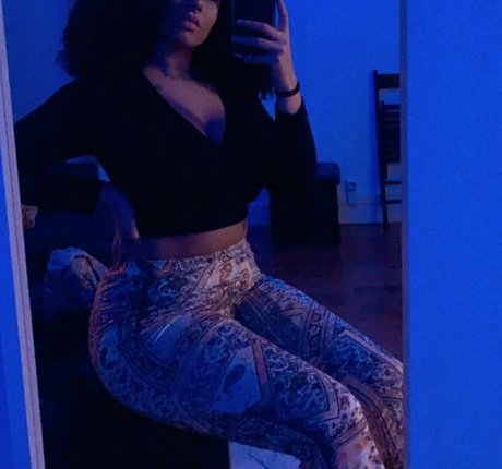 Ines Curly model sex photos