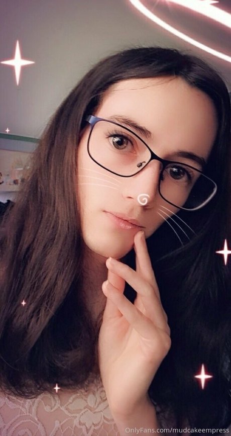 mudcakeempress best model pic