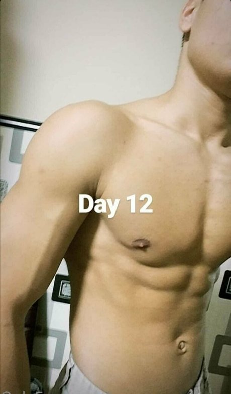 youngmusclegrowingboy model hot picture