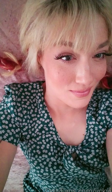 jickyj hot model photos