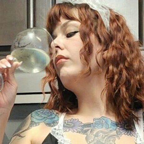 naomipeaches top pornstar photo