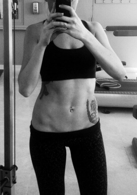 Slashleen model nice image