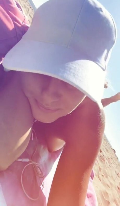 Alexandra Stan pretty actress images