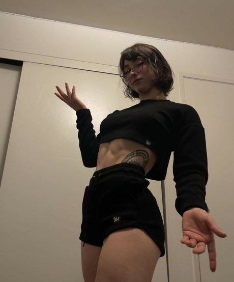 leanbeefpatty pornstar adult image