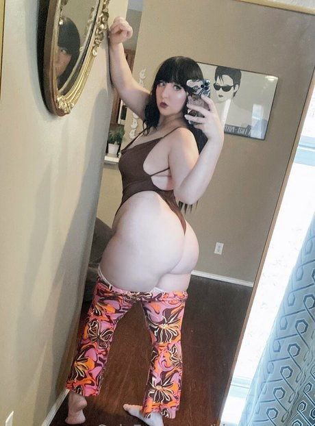 skinny milf onlyfans art naked pic