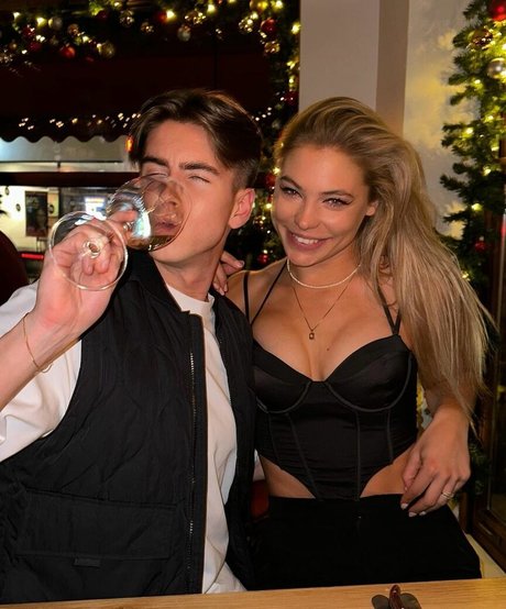 Jutta Leerdam hd model photo