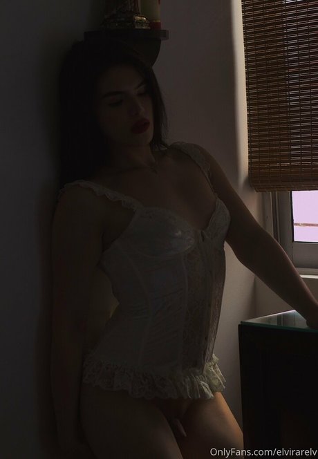 elvirarelv pornographic actress image