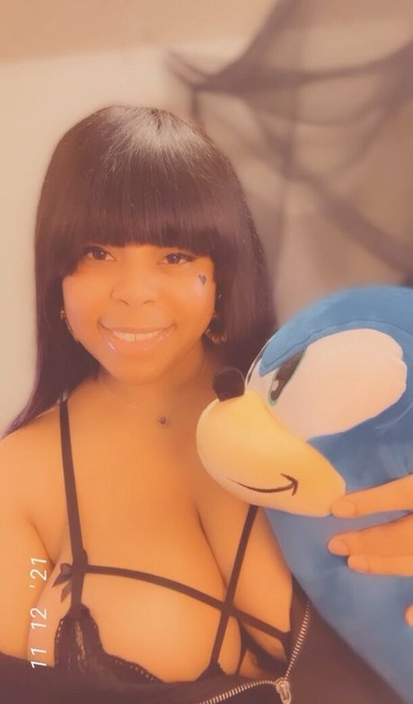 Cinnabus hot pornstar pic