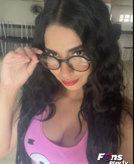 Kelly Espinoza naked actress galleries