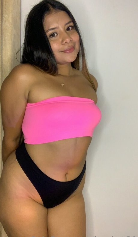 issahot30 pornstar top gallery