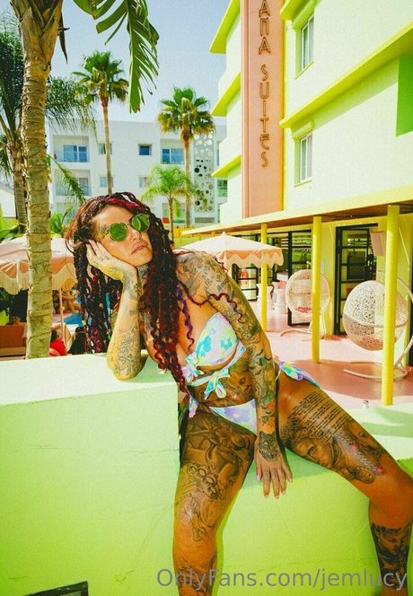 jemlucy nudes star image