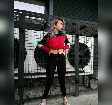 mary ma erotic model pic