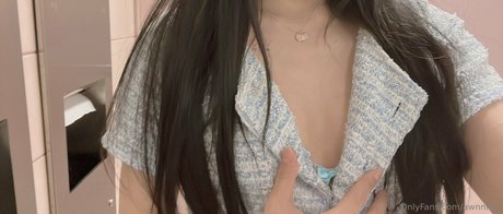 awnnivip hot model photos