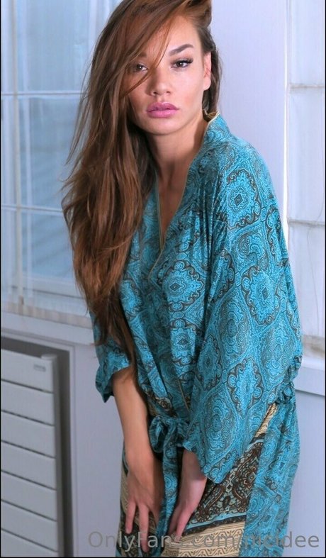 nicidee free model picture