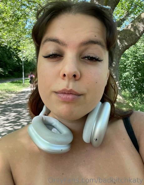 badbitchkaty sexy actress pic