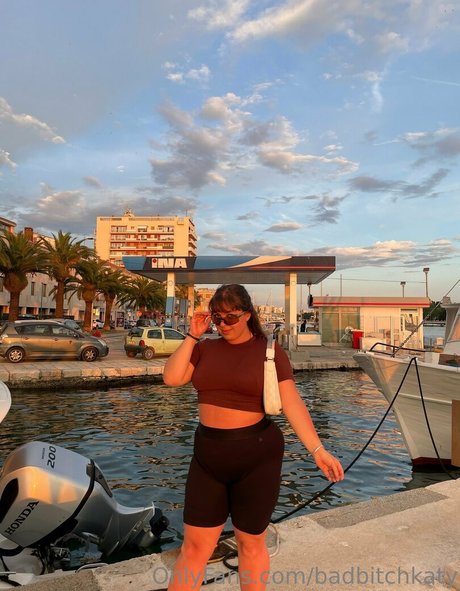 badbitchkaty nudes actress image