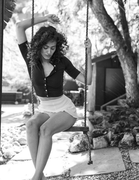 Emmy Rossum model pictures