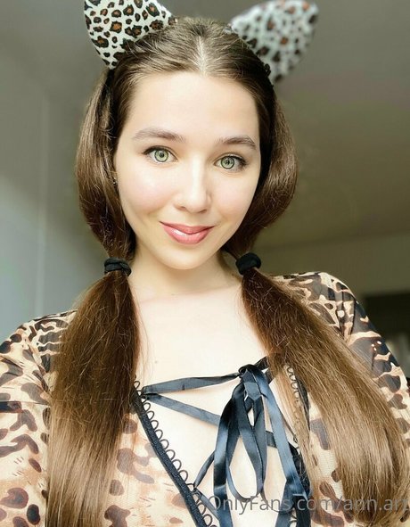 ann art hot star galleries