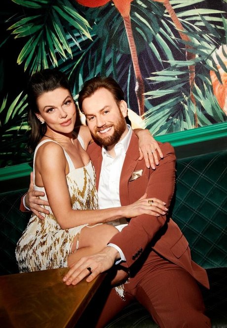 Faye Brookes star nice picture