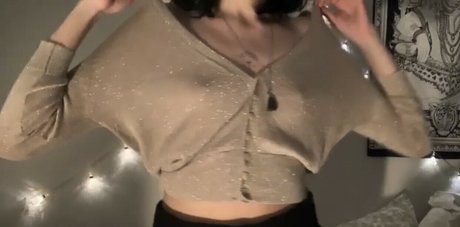 xanikca pornographic model photos